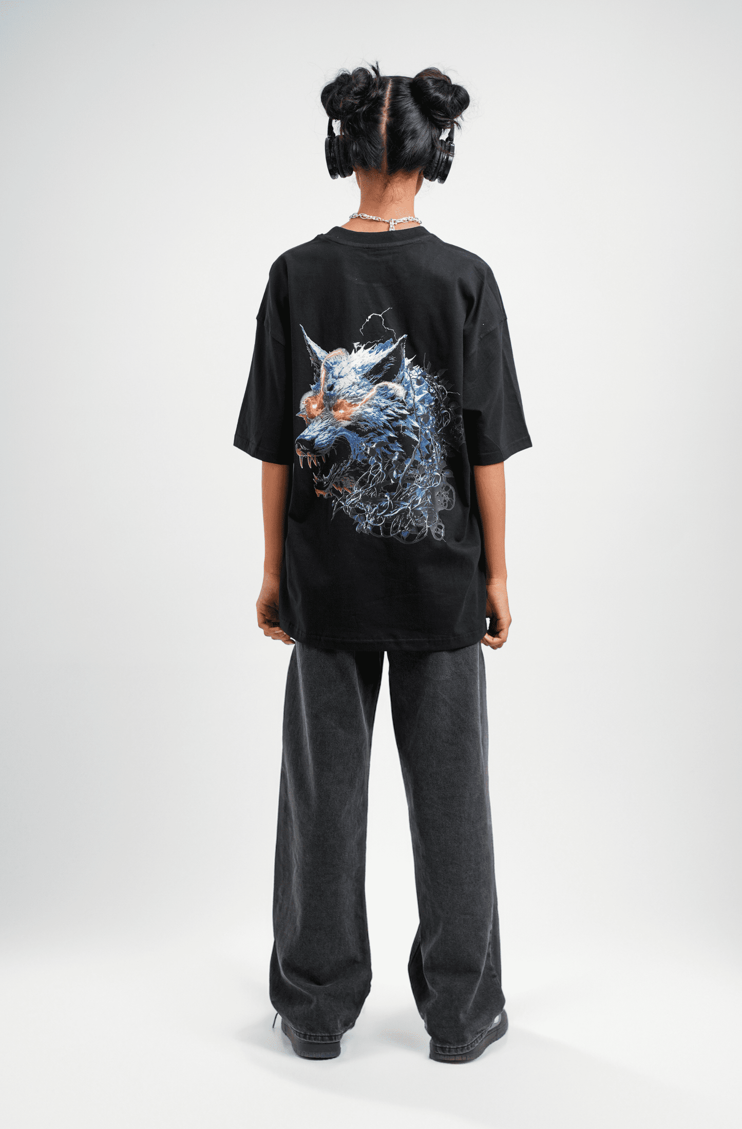 Wolf Black Printed Oversized T-shirt | Drop Shoulder T-shirt